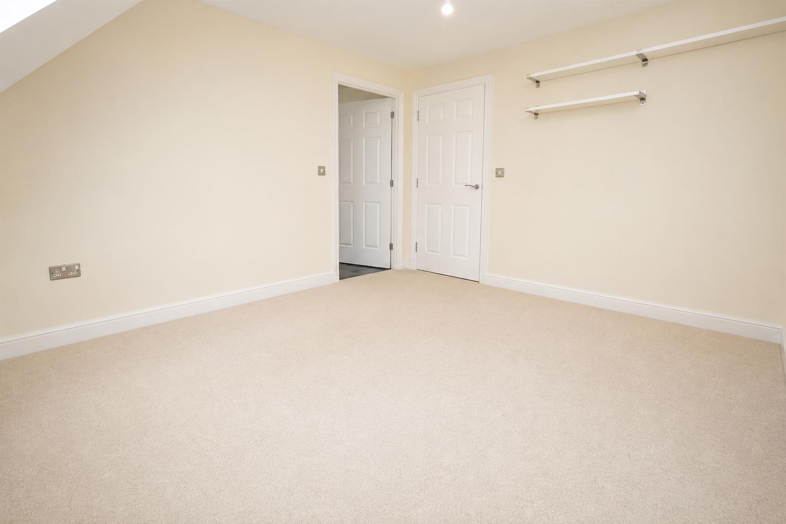 Pryor Close, Tilehurst, Tilehurst Reading